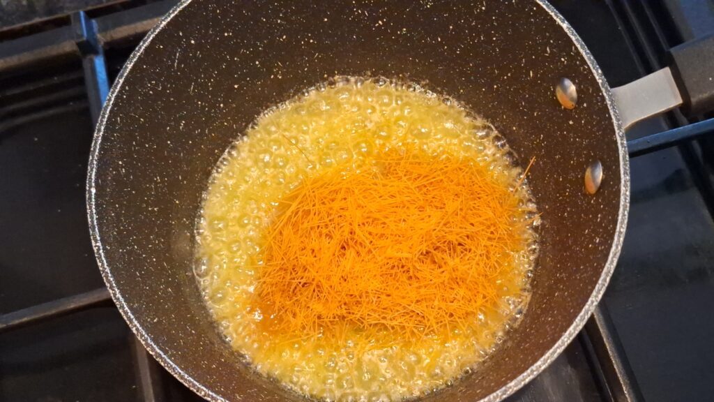 Seviyan added to the butter