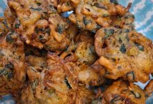 Vegetable Pakoras with chutney