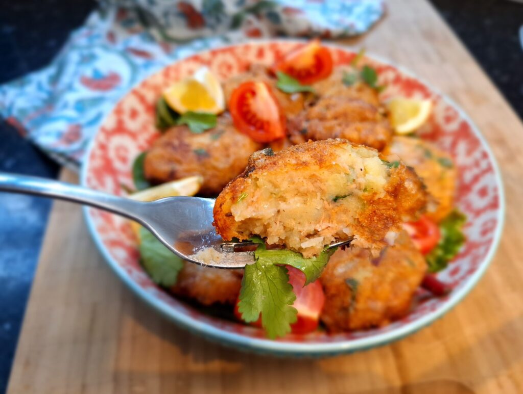 Tuna patties ready to eat