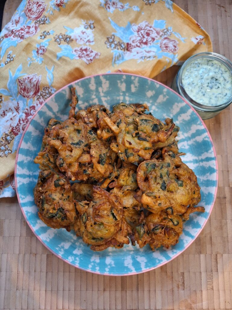 Pakoras and chutney