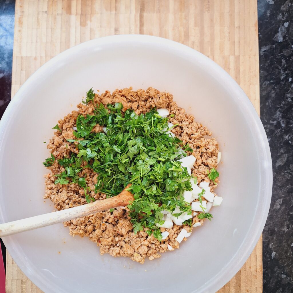 mincemeat, coriander and onions