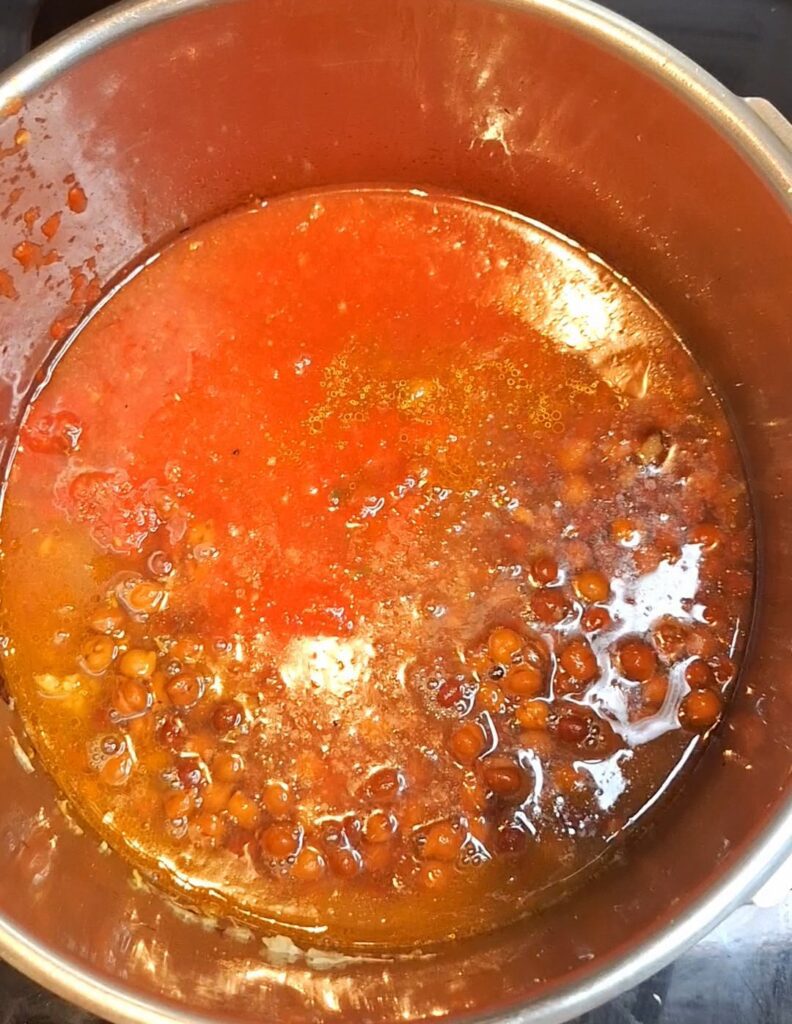 Add water to kala chana