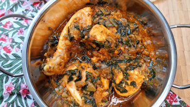 Chicken palak ready to serve