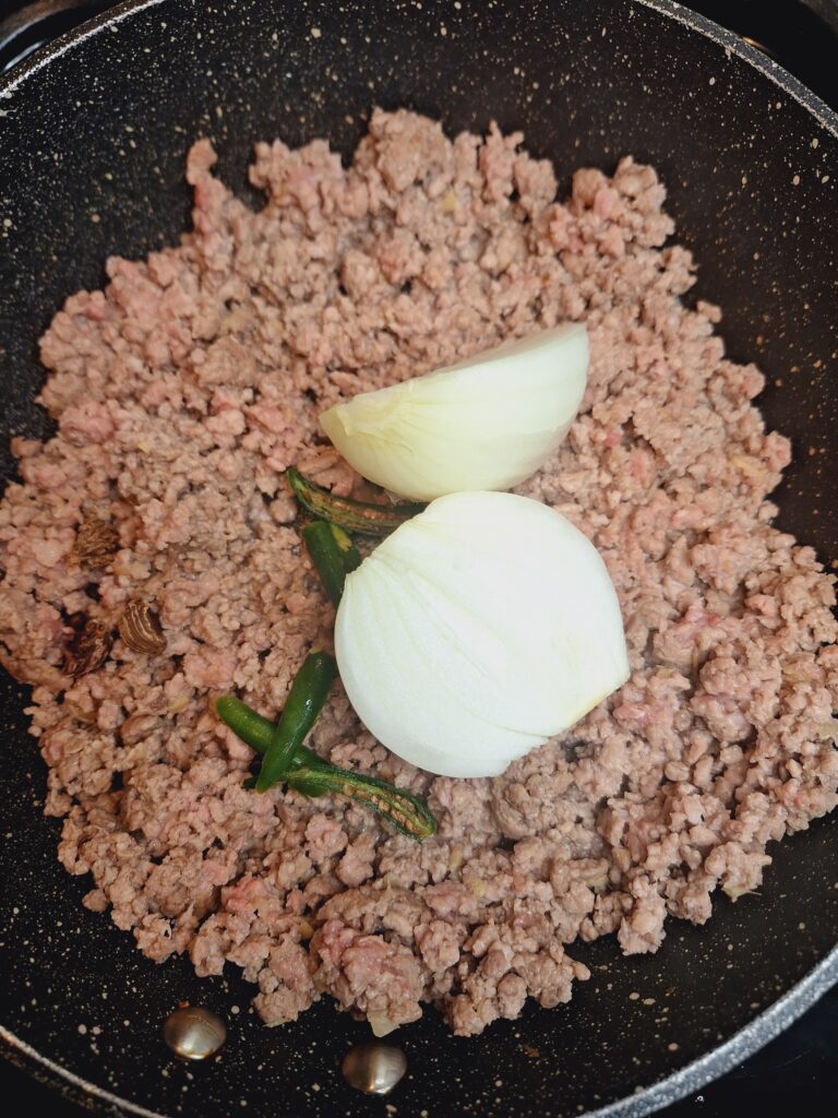 Add onion to mince