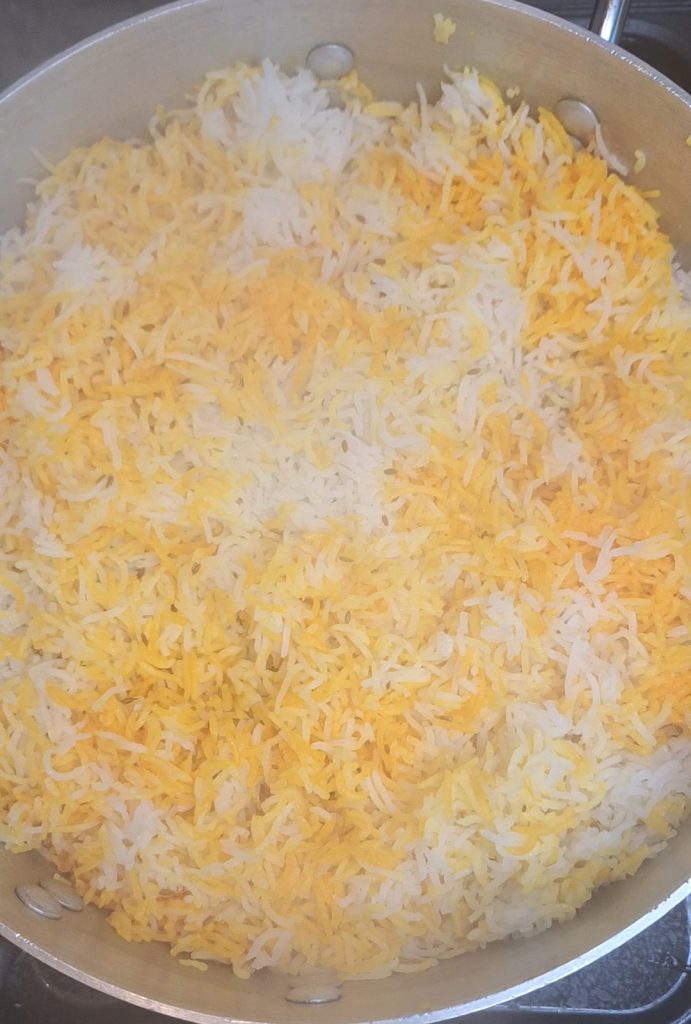 add yellow food colouring to rice