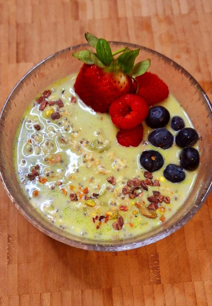 Pistachio Overnight Oats