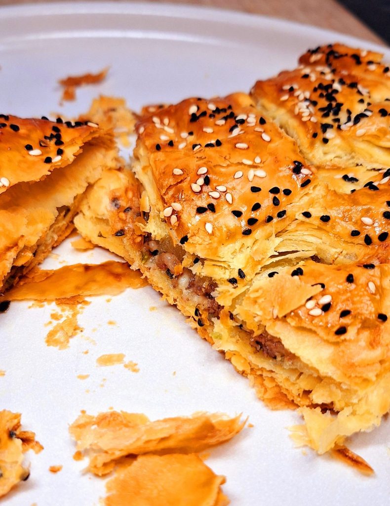 Spicy cheesy mince lamb pie